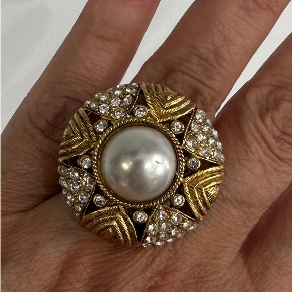 Keneth Lane Gold and Silver Pearl Ring new
